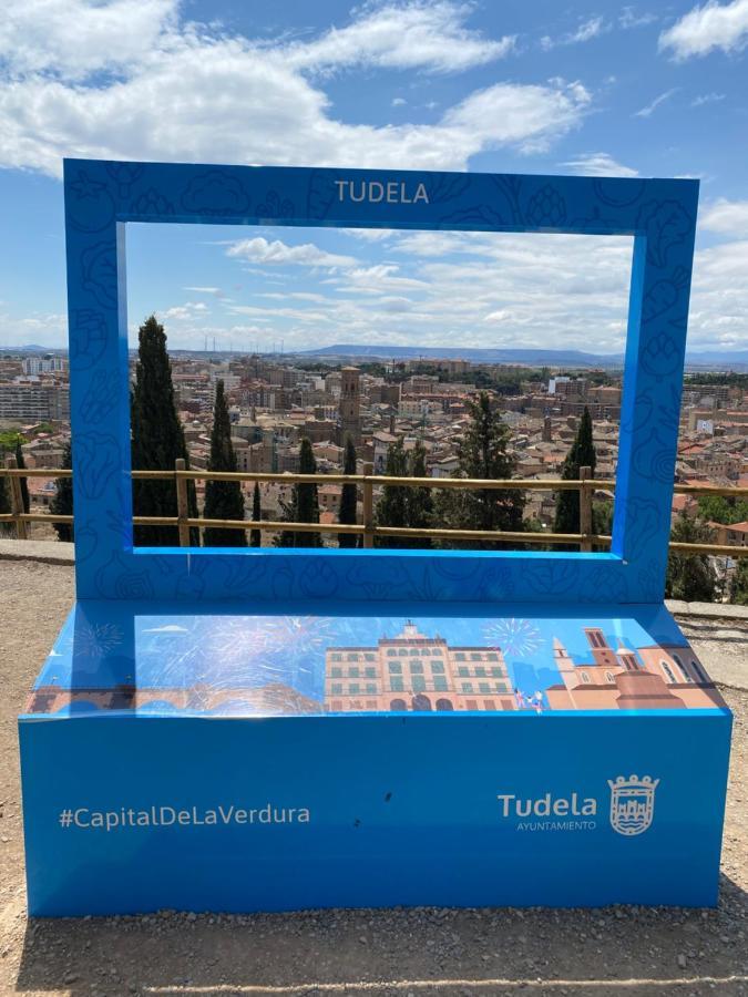 Voila Catedral Lägenhet Tudela Exteriör bild